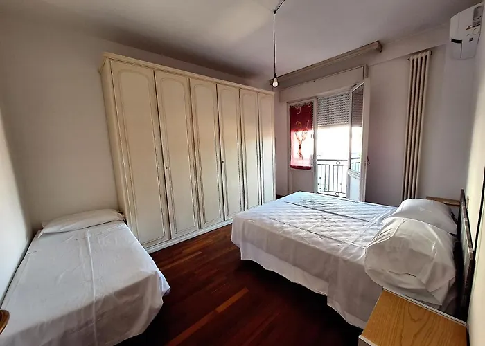 150 Mq Vicino Al Mare * كاتوليكا